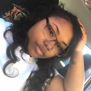 Meet your Posher, Keva